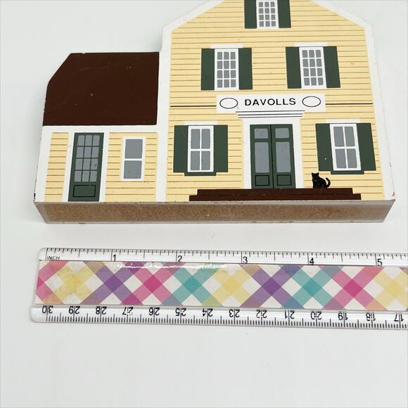 Vintage 1993 The Cat's Meow Davolls General Store Wooden Shelf Sitter - Picture 7 of 8